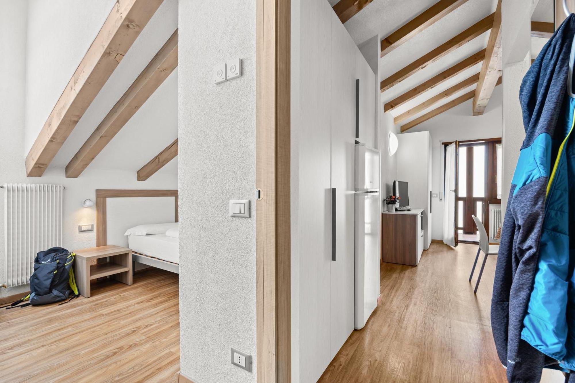 Aparthotel Des Alpes Кавалезе Номер фото